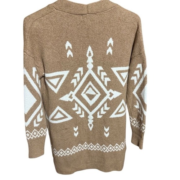 Ruby Moon Ladies Size XS Gray & White Cozy Patterned Cardigan - Picture 5 of 7